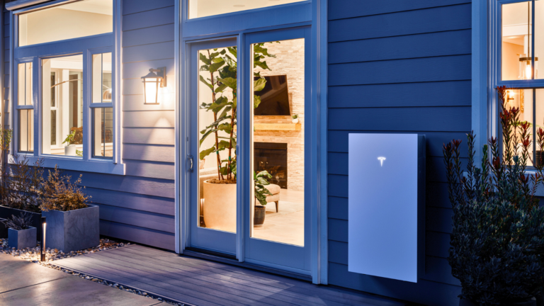Tesla Powerwall 3 outdoor